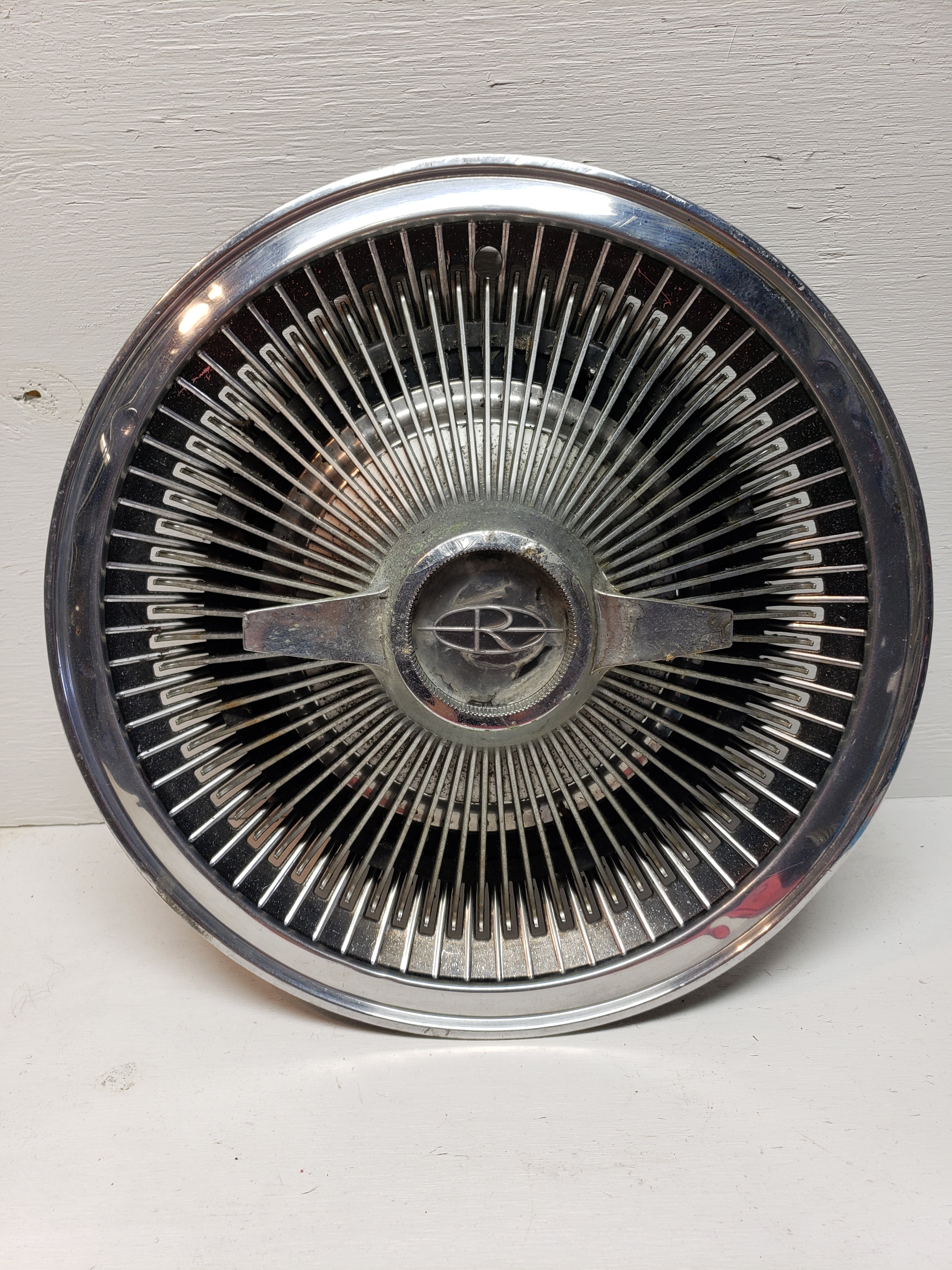 196364 Buick Riviera Turbine Style Hubcap Teagen Automotive