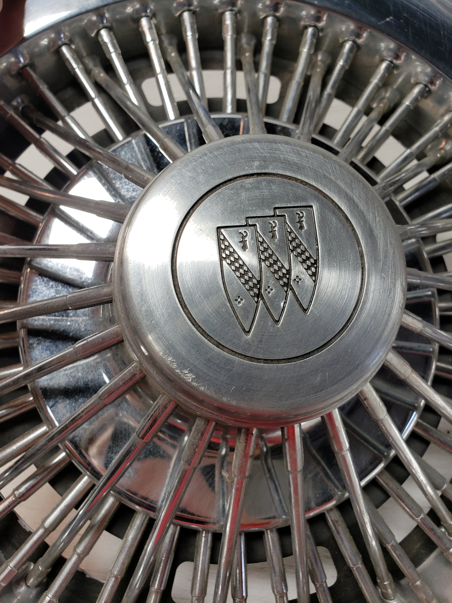 1973-77 Buick Regal/Century Hubcap 15in