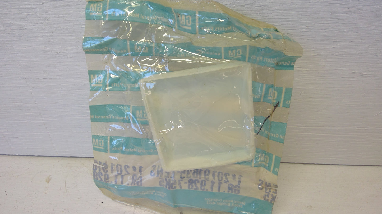 1982-96 GM Dome Lamp Cover