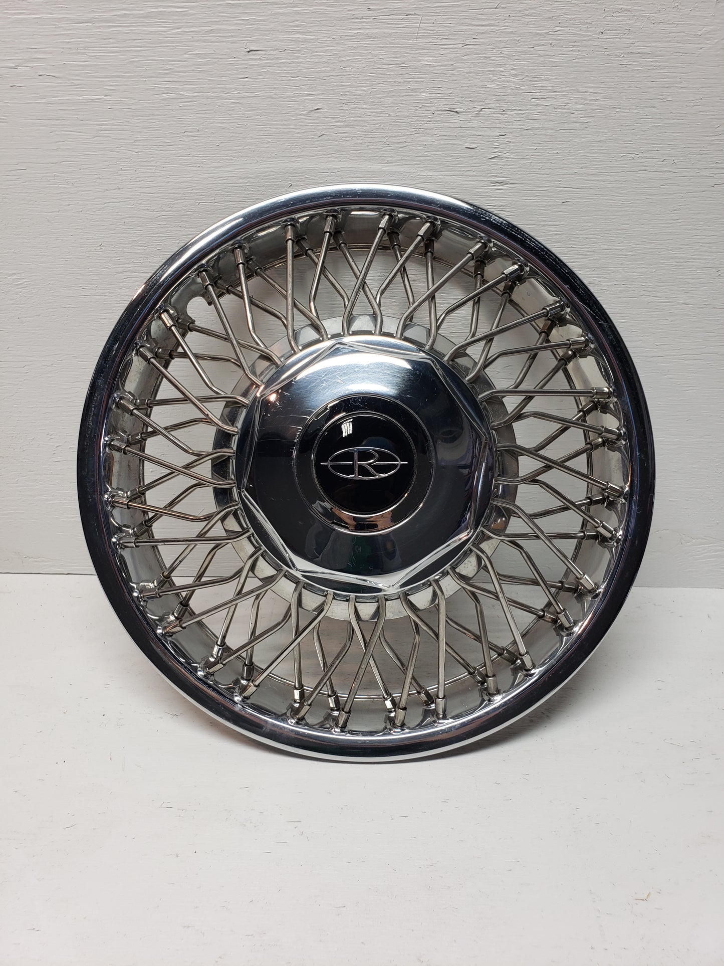 1986-88 Buick Riviera Hubcap 14in