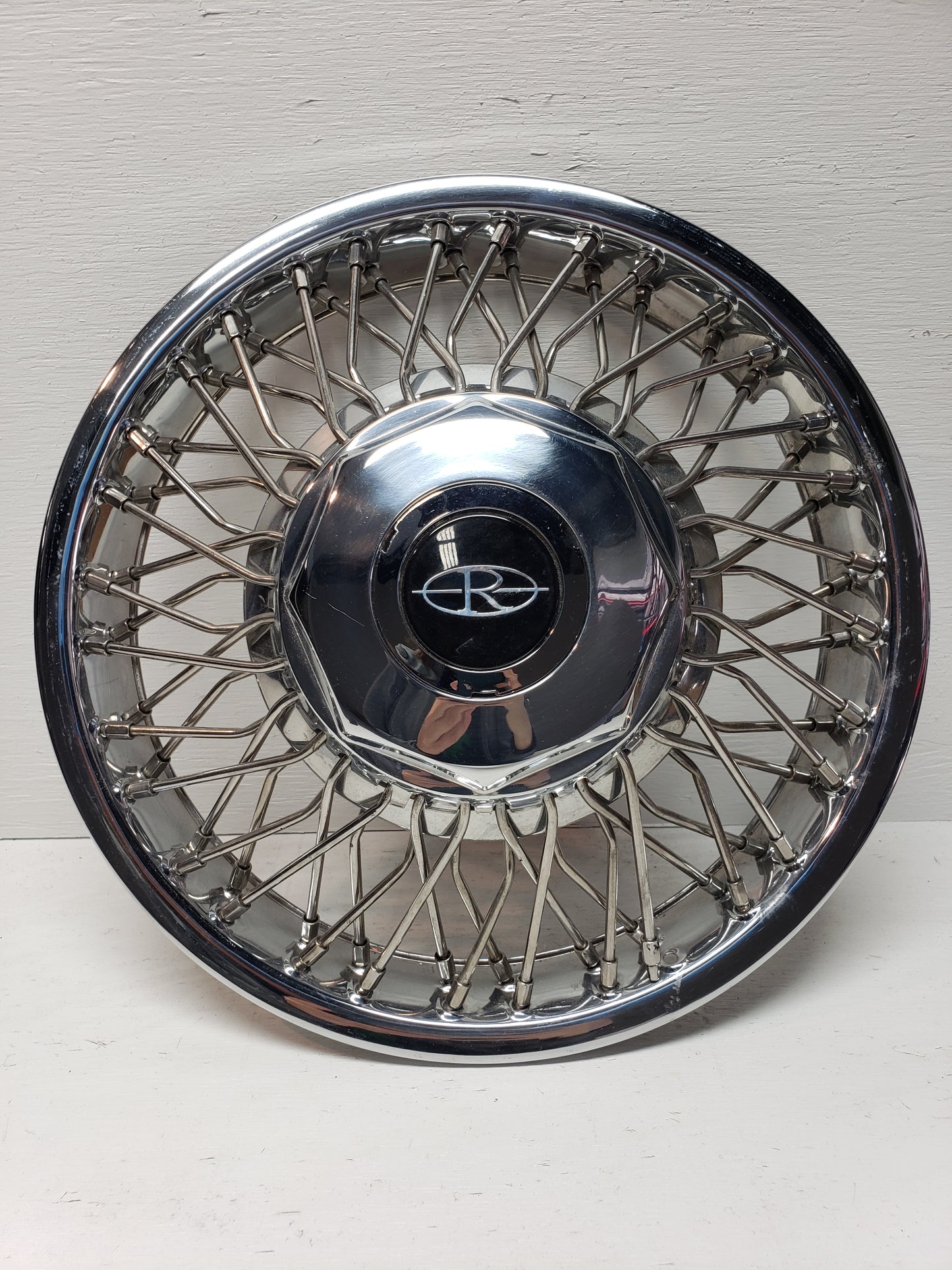 1986-88 Buick Riviera Hubcap 14in