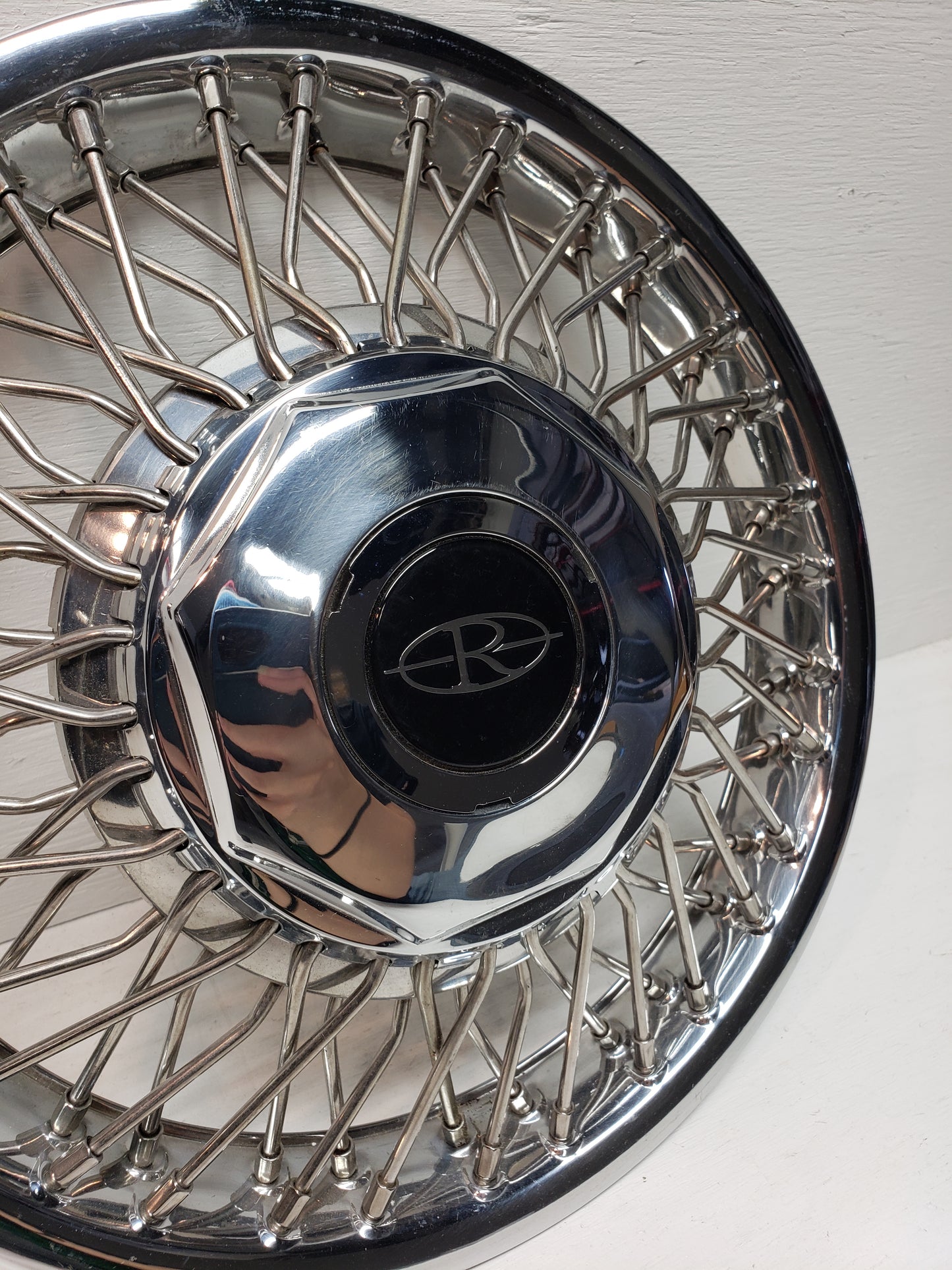 1986-88 Buick Riviera Hubcap 14in