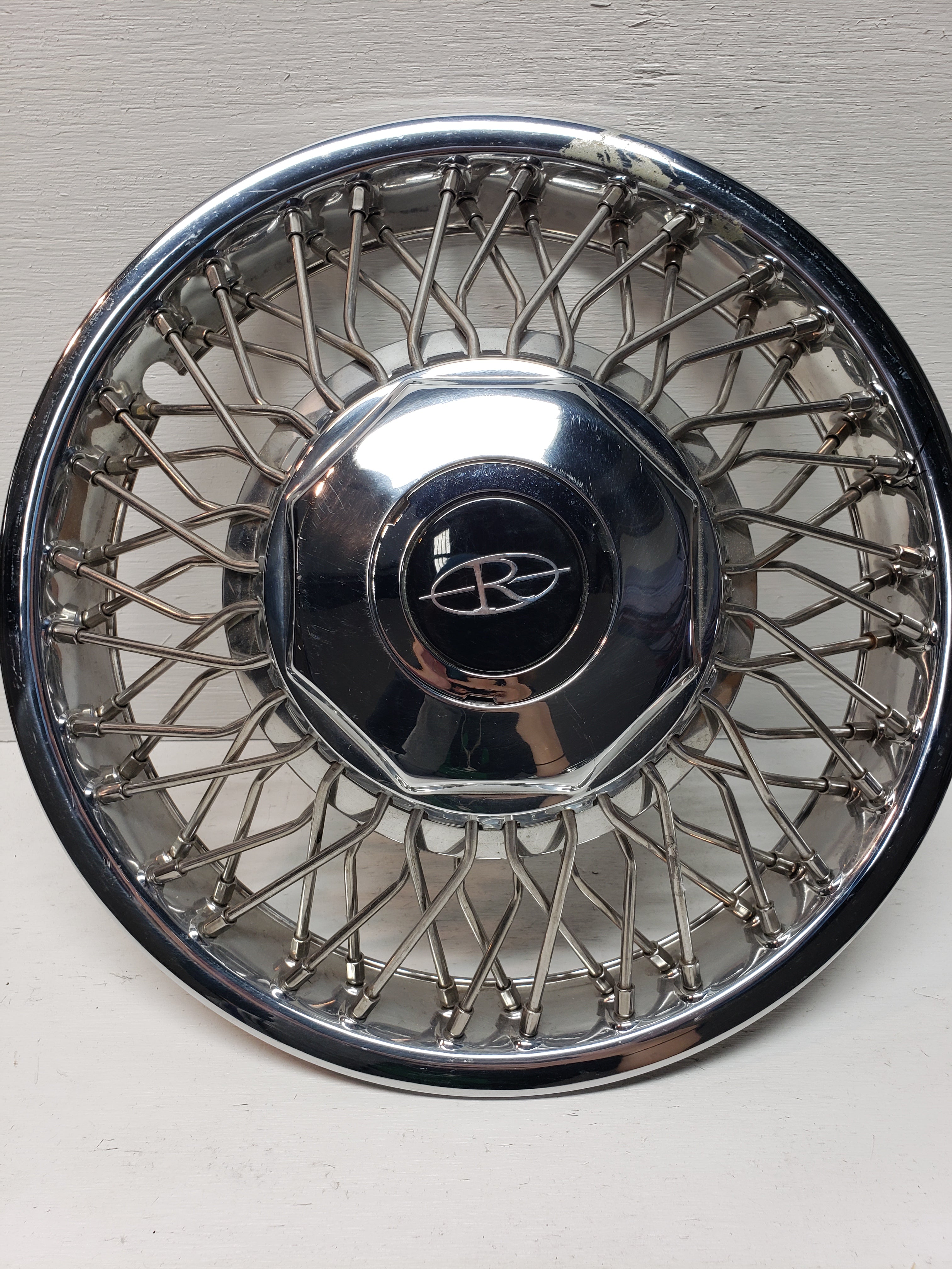 Buick riviera online hubcaps