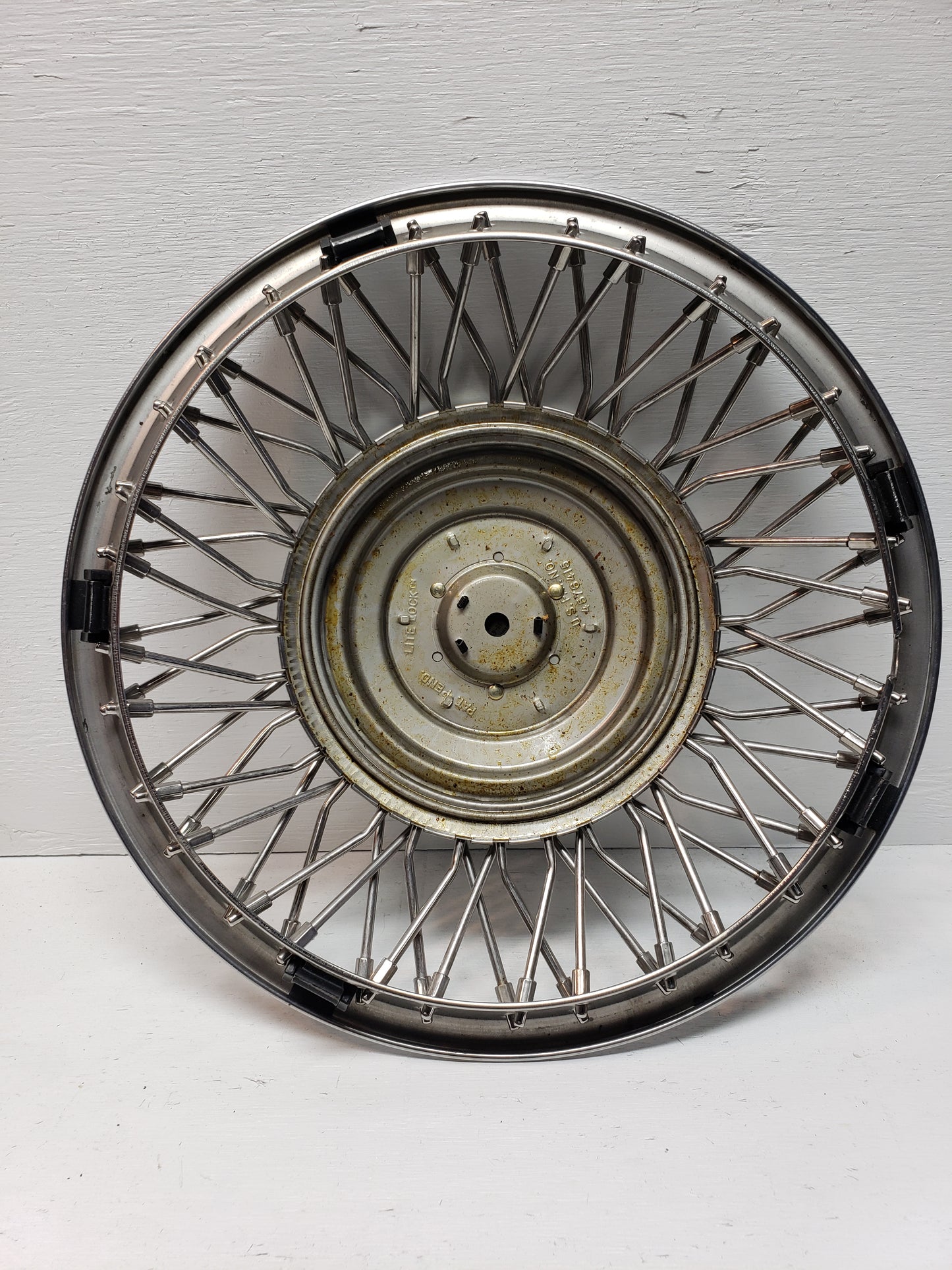 1986-88 Buick Riviera Hubcap 14in