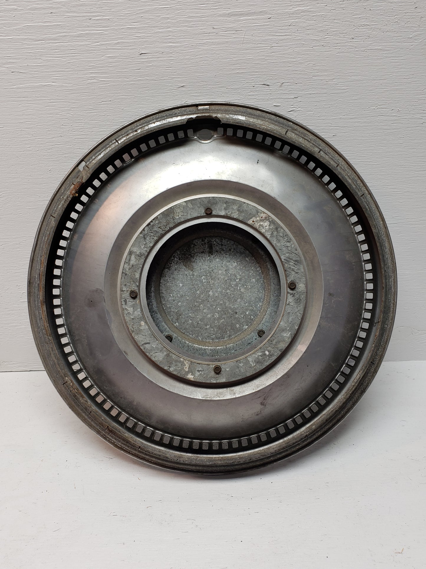 1968 Buick Electra 225 Hubcap 15in