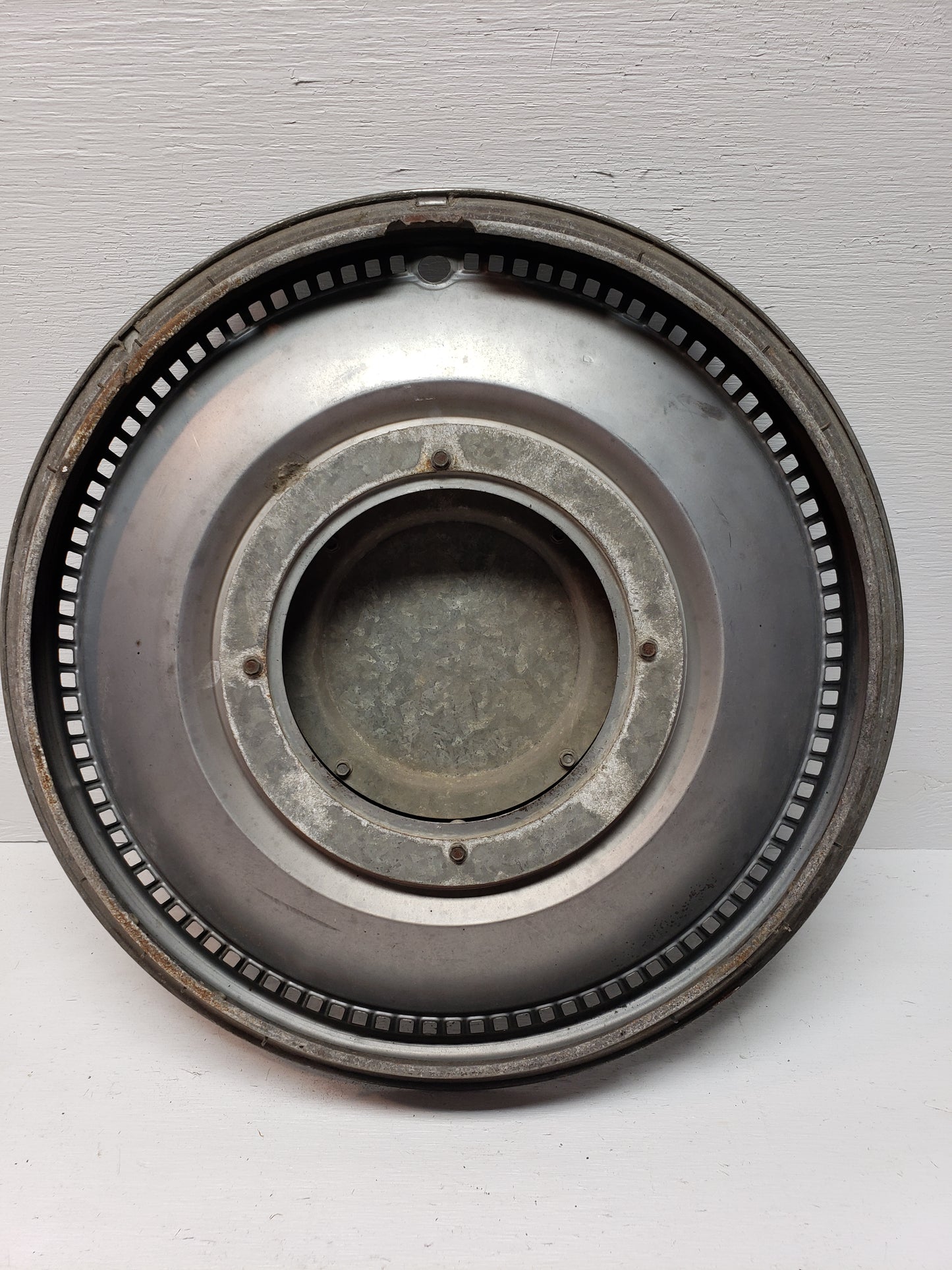 1968 Buick Electra 225 Hubcap 15in