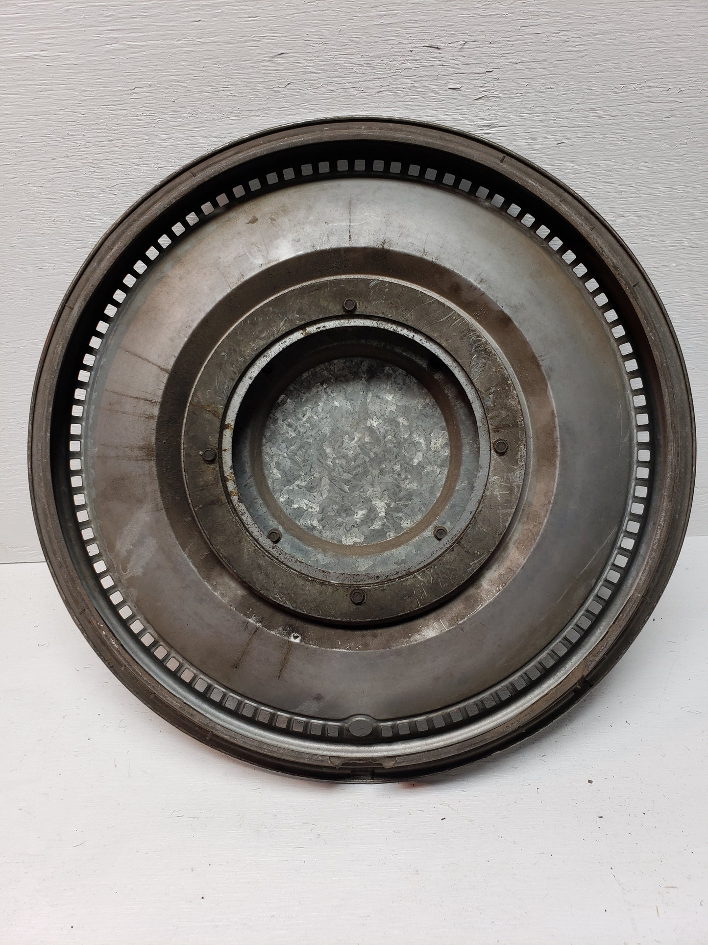 1968 Buick Electra 225 Hubcap 15in