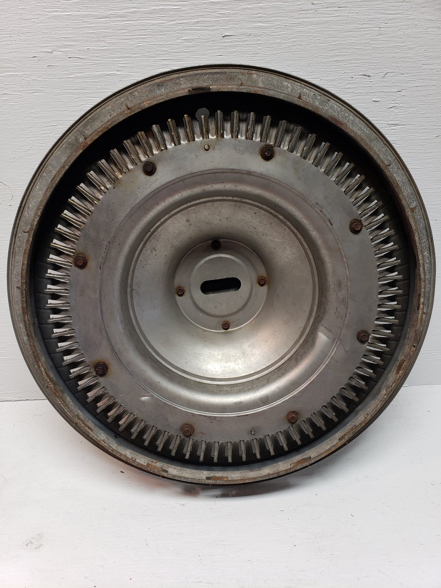 1963-64 Buick Riviera Turbine Style Hubcap