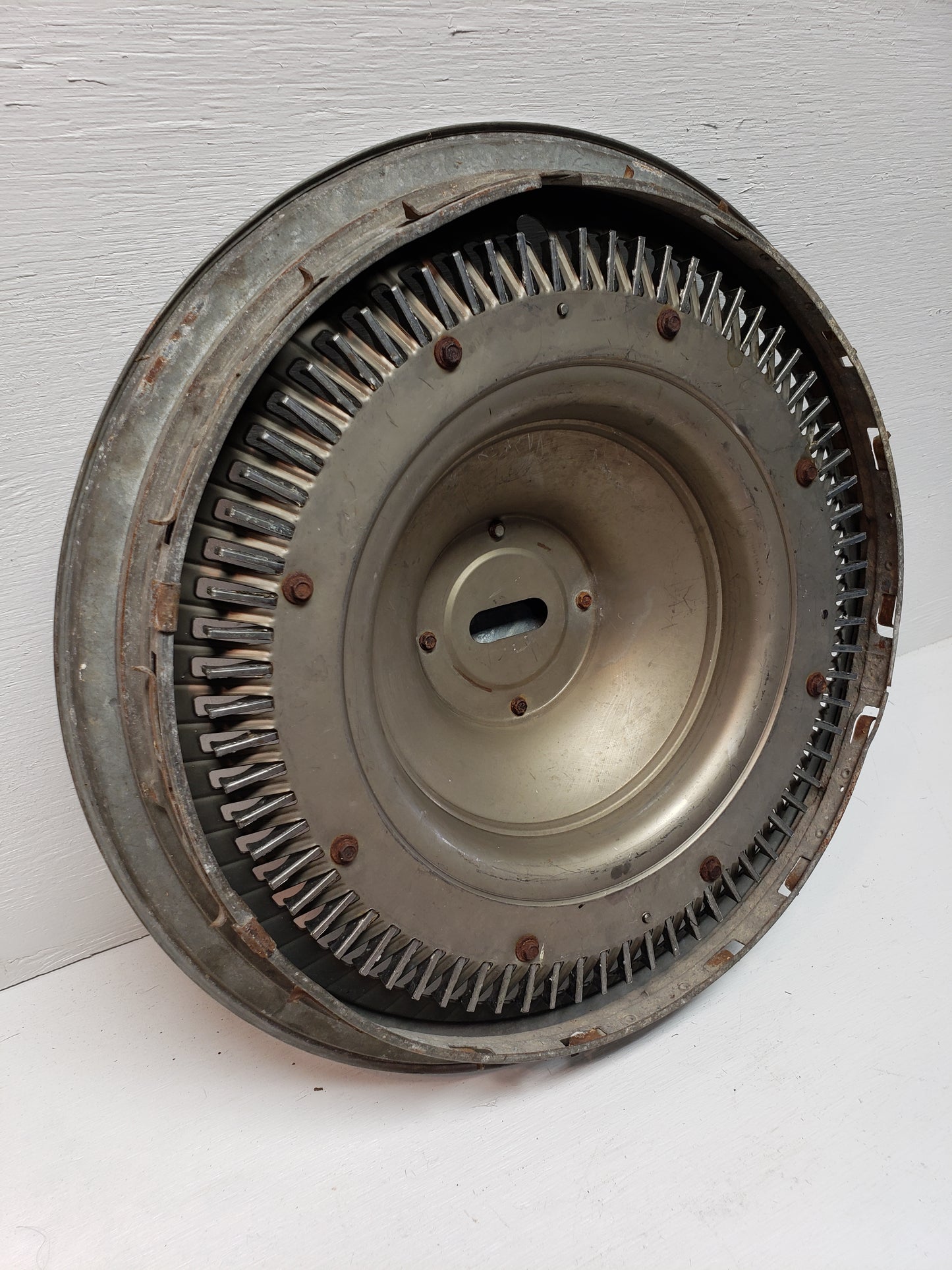 1963-64 Buick Riviera Turbine Style Hubcap