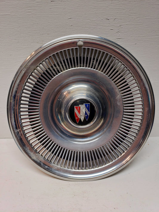 1970 Buick LeSabre Hubcap 15in