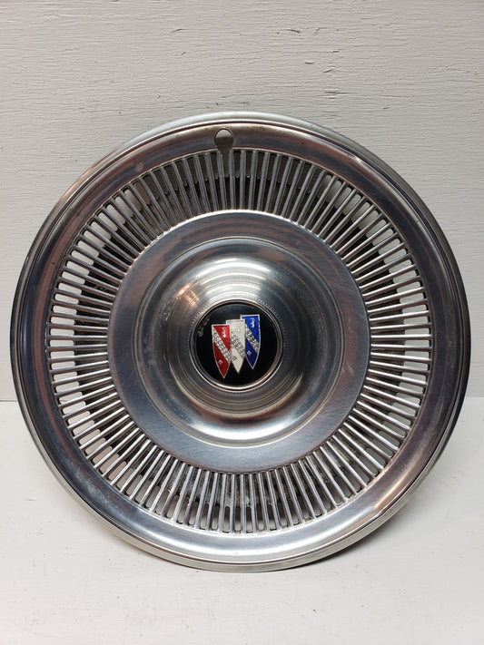 1970 Buick LeSabre Hubcap 15in