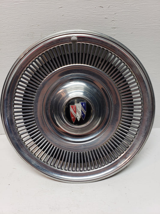 1970 Buick LeSabre Hubcap 15in