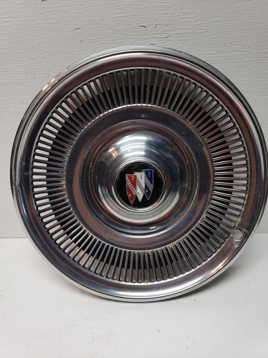 1970 Buick LeSabre Hubcap 15in