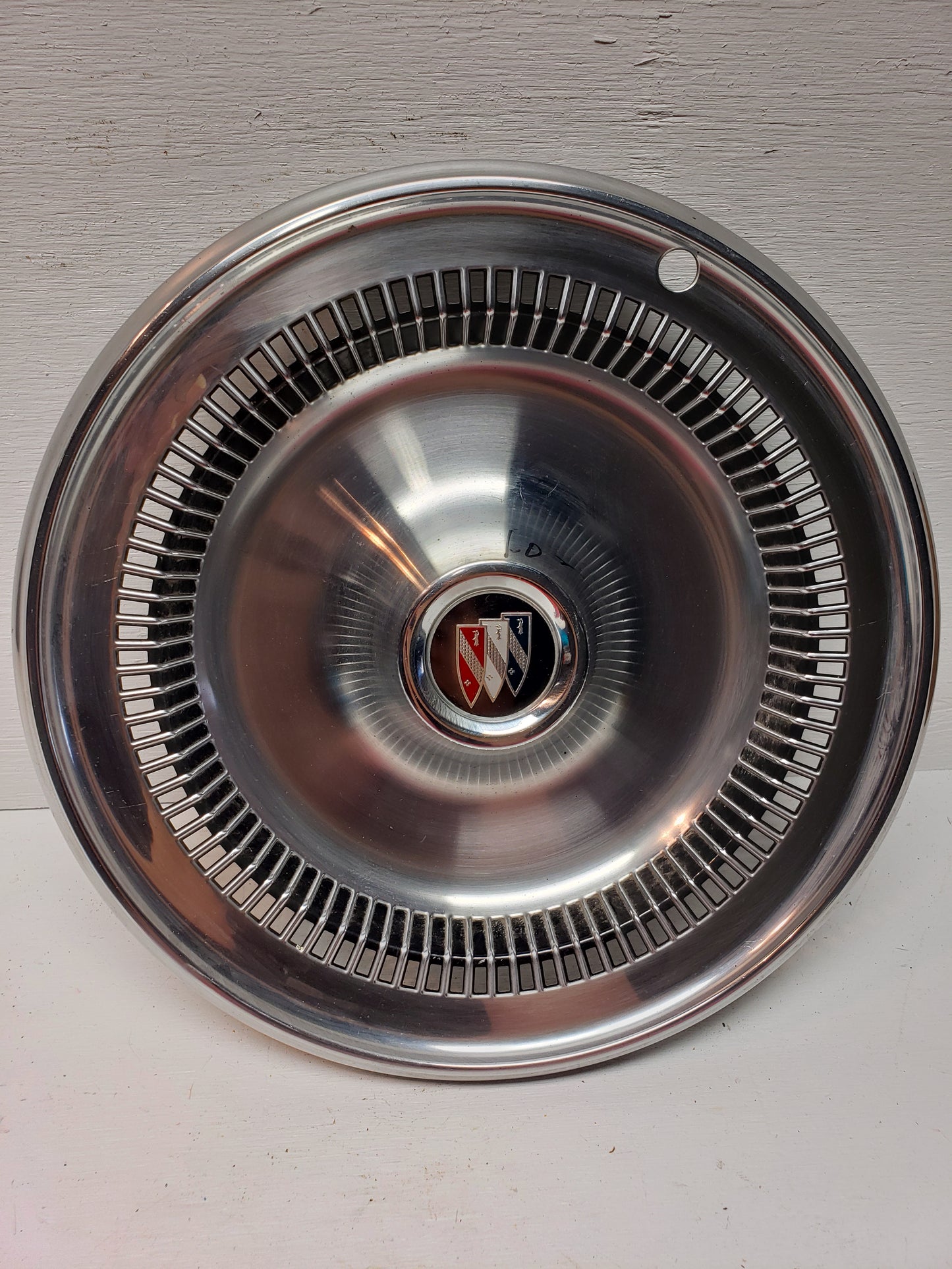 Buick Apollo/Skylark Hubcap 14in