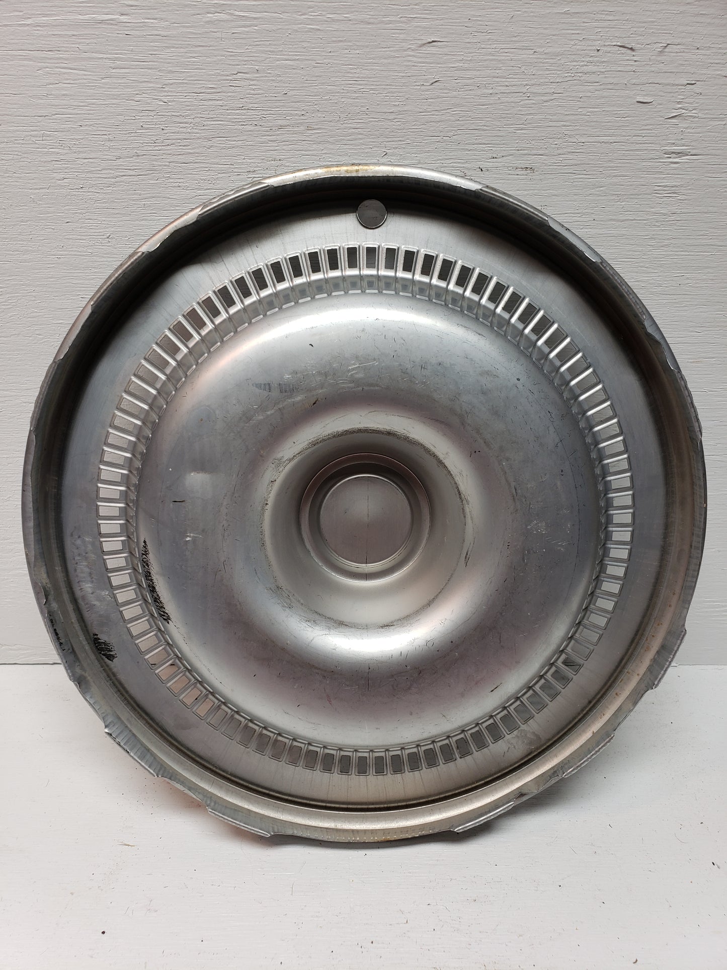 Buick Apollo/Skylark Hubcap 14in