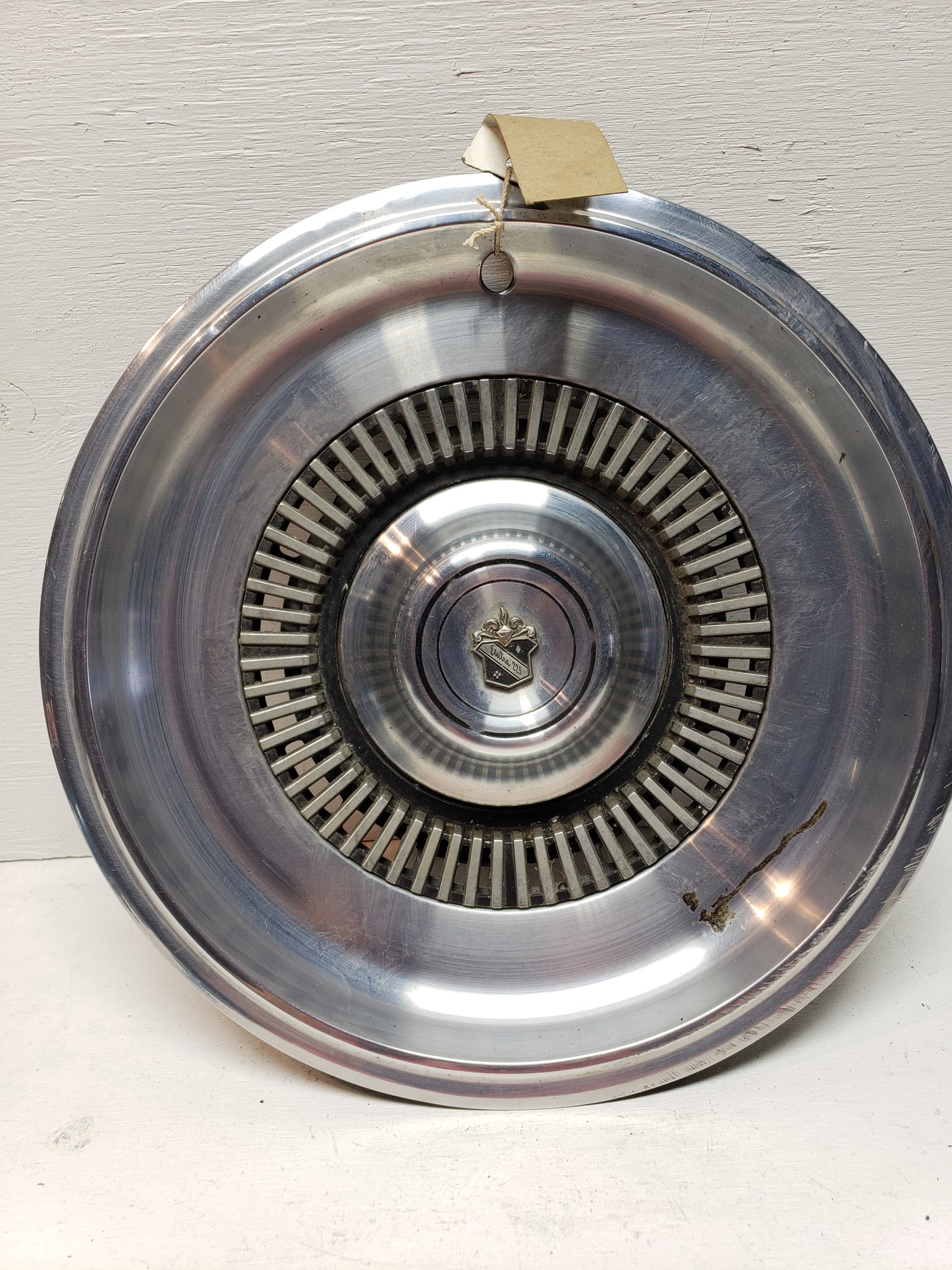 1970 Buick Electra Hubcap 15in