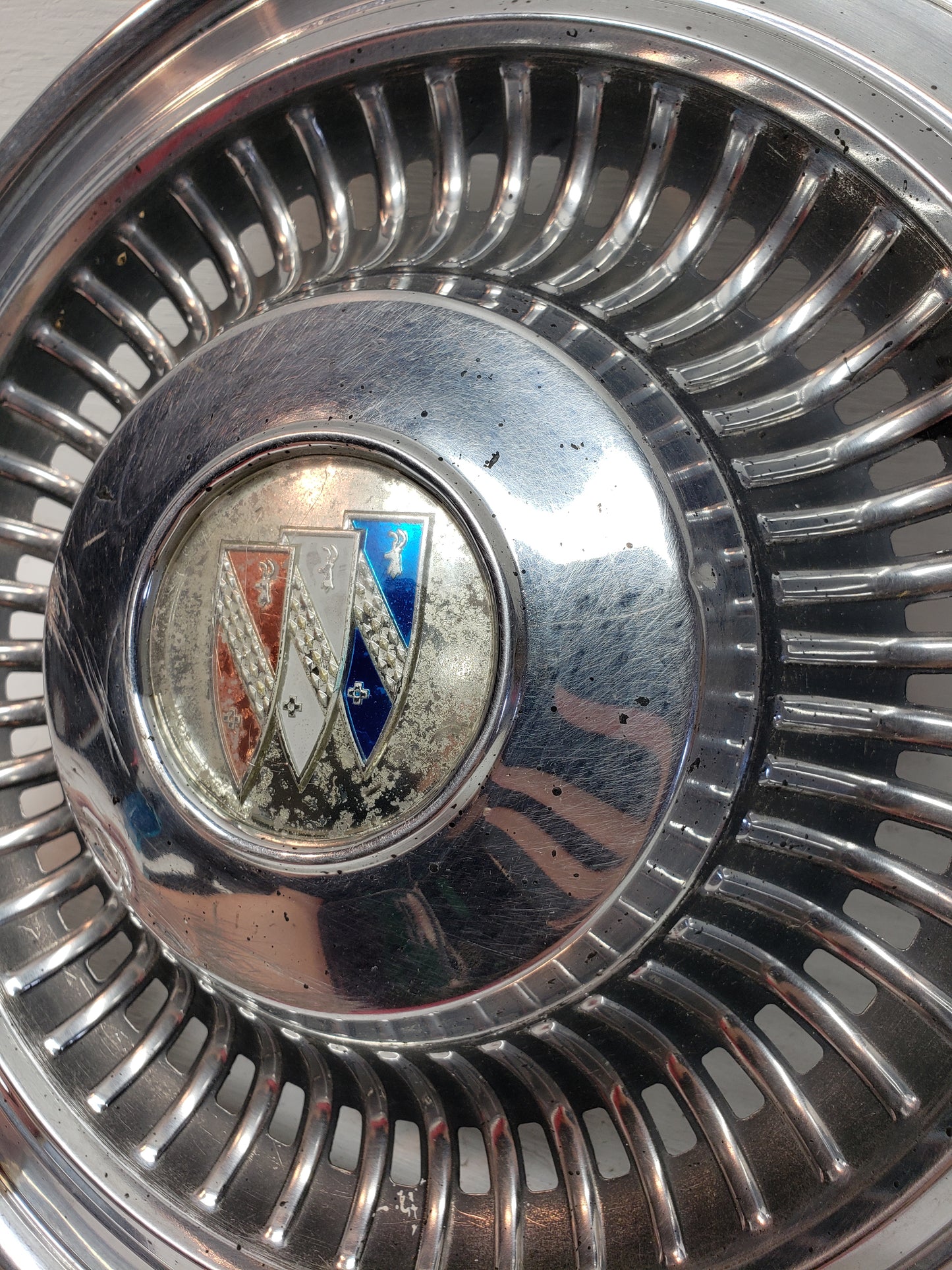 Buick Hubcap 14in