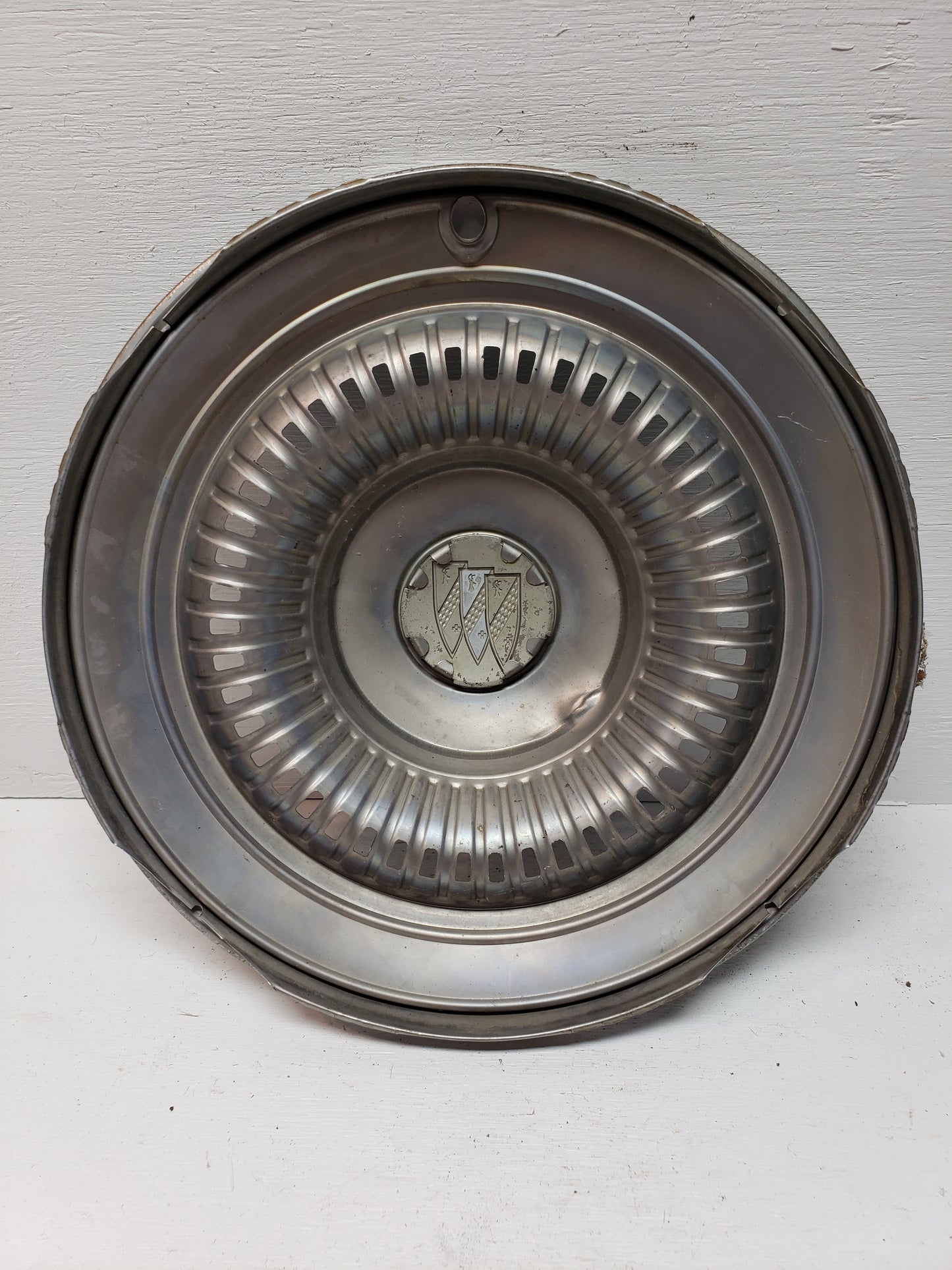 Buick Hubcap 14in