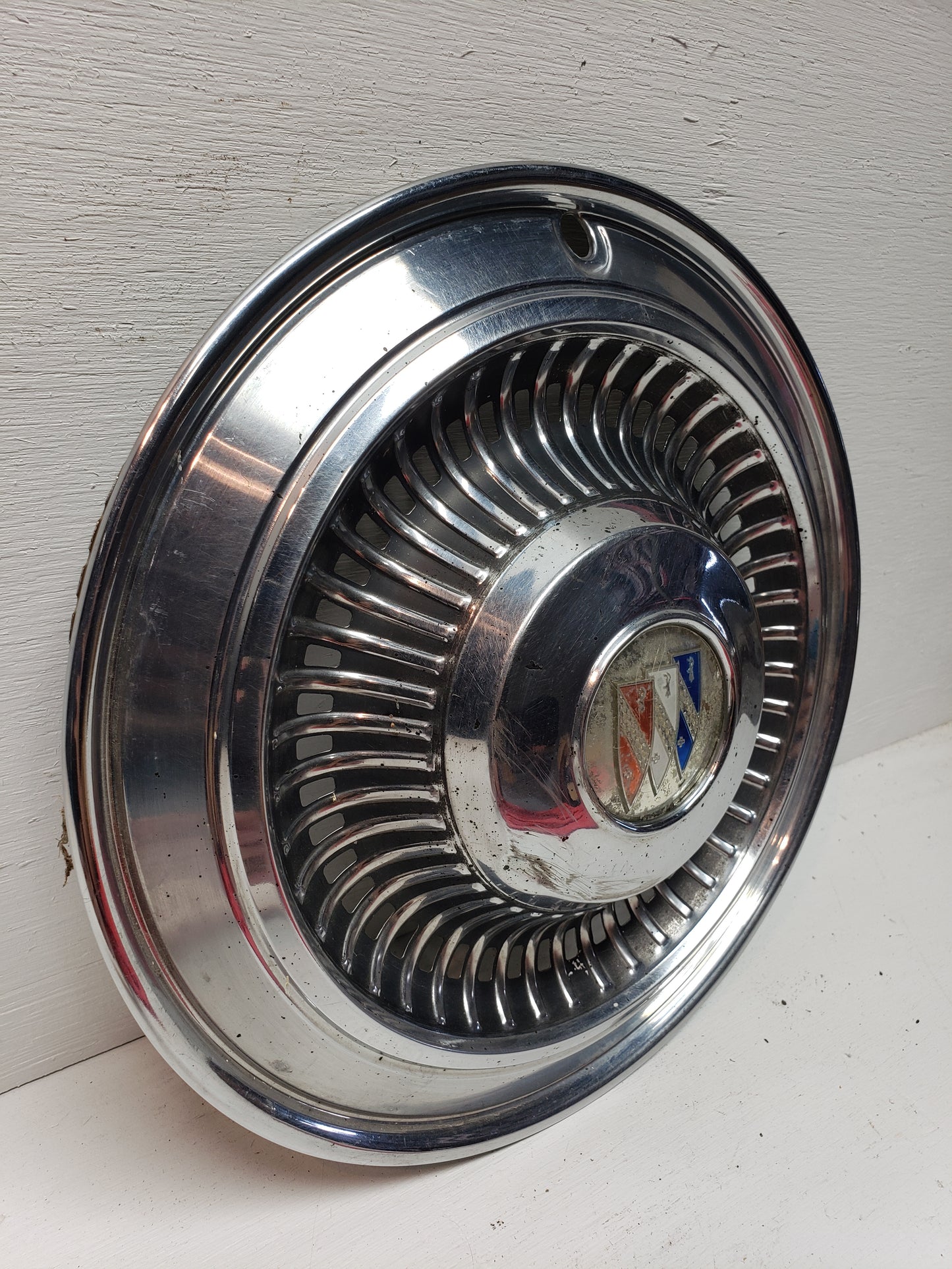 Buick Hubcap 14in