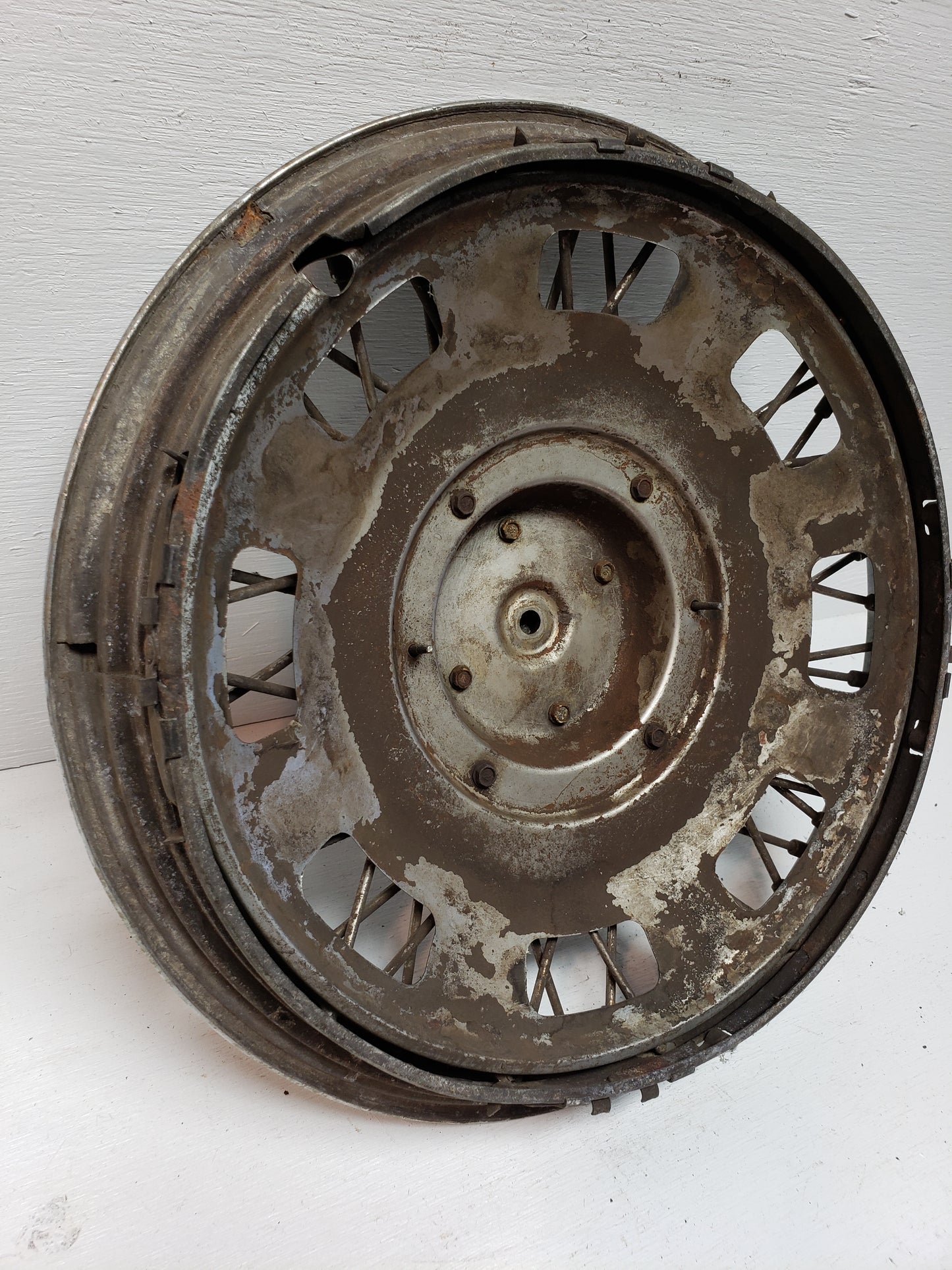 1978-85 Buick Multiple Model Hubcap 14in