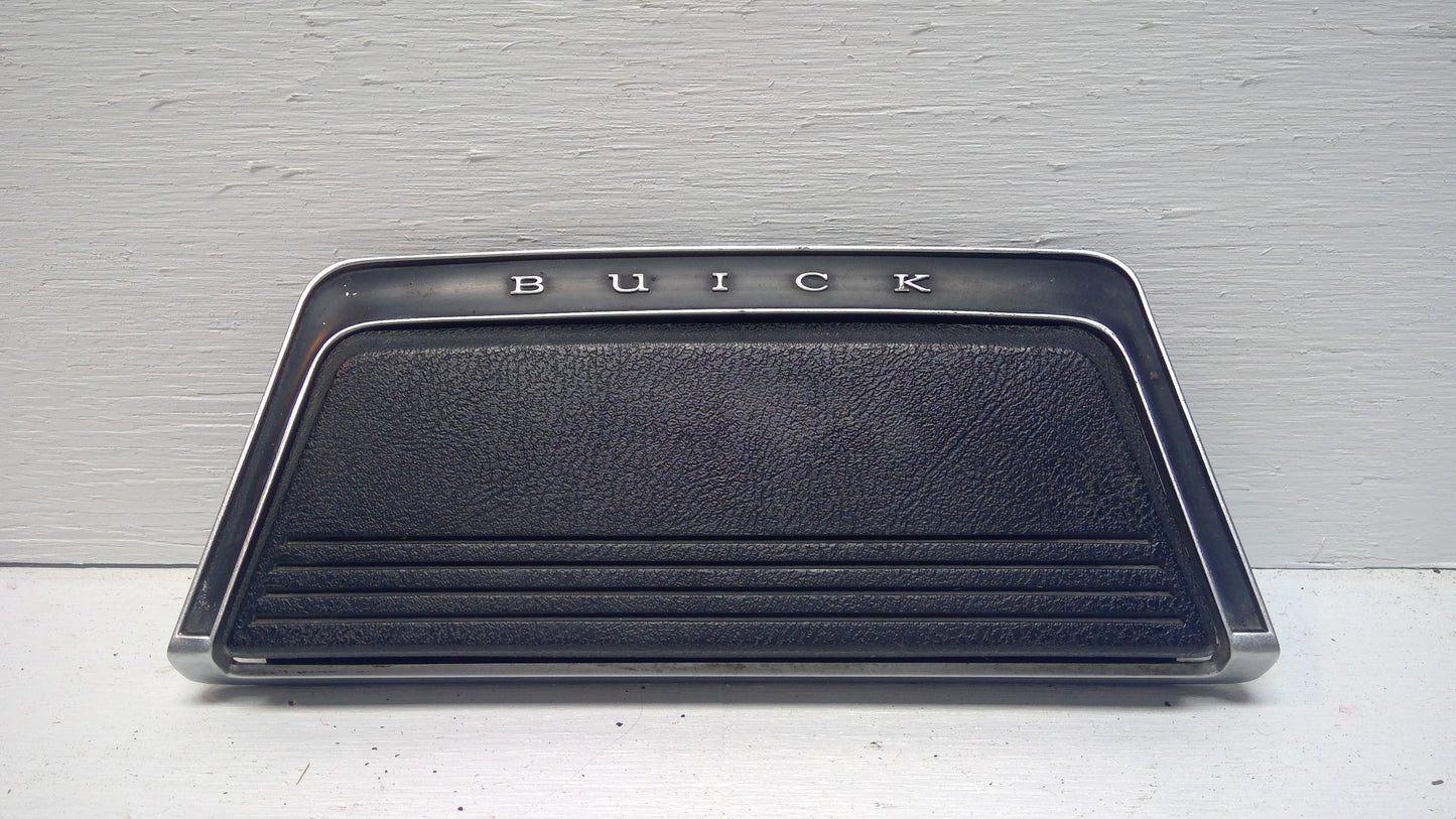 1969-70 Buick Wheel Horn