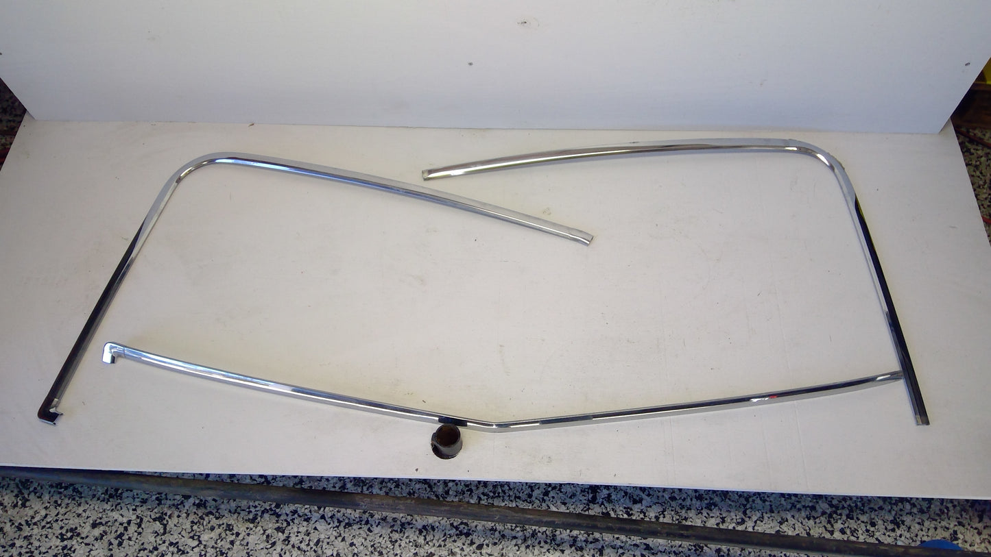 1970 Buick Electra Rear Window Molding Set