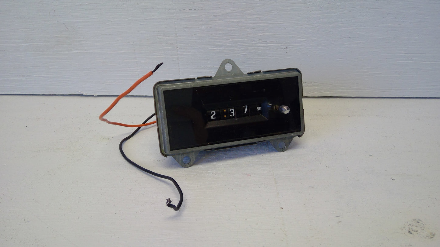 Mid 70s GM Clock
