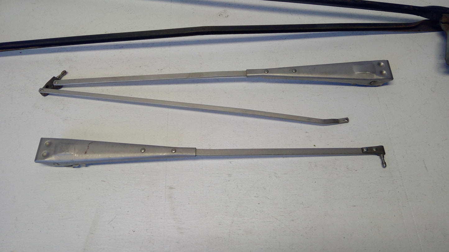 1969-70 Buick Electra Windshield Wiper Drive & Arms